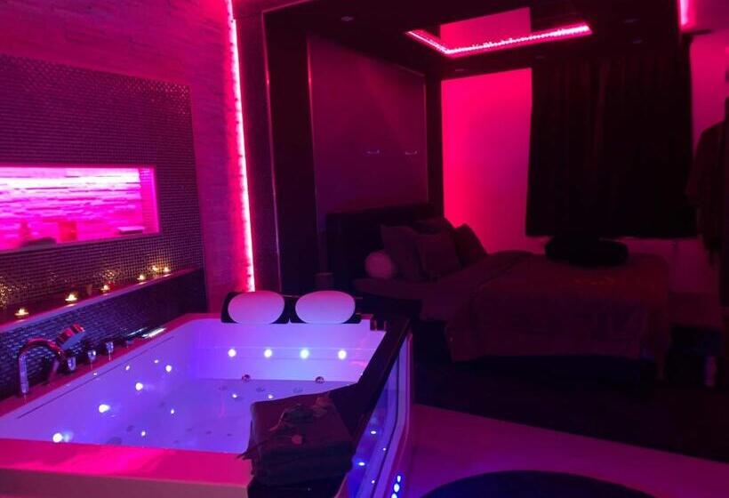 סוויטה עם ג'קוזי, Pause Thermale