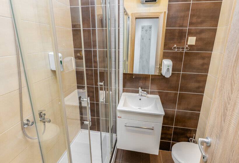 آپارتمان 1 خوابه, Apart Hotel Ms Katunjanin