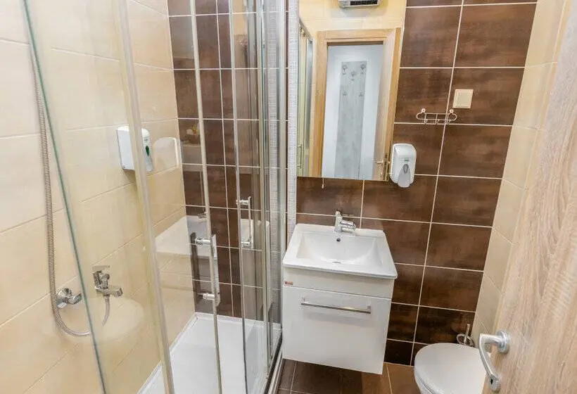 آپارتمان 1 خوابه, Apart Hotel Ms Katunjanin