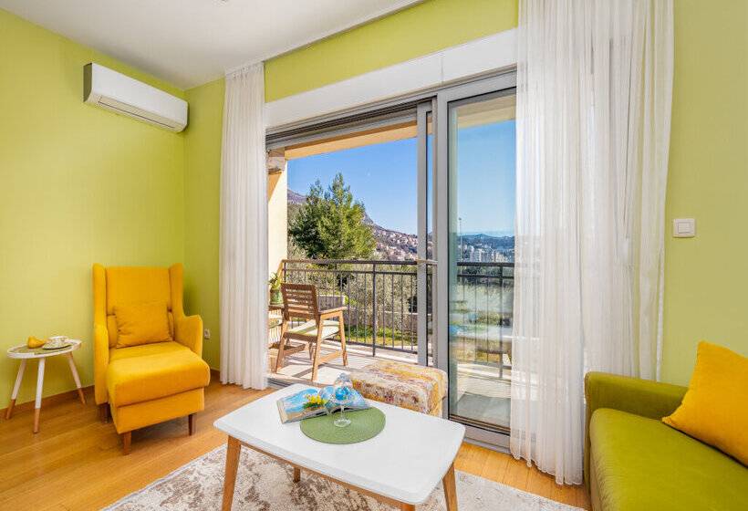 آپارتمان 1 خوابه, Apart Hotel Ms Katunjanin