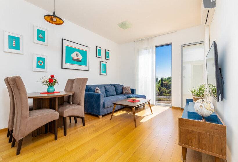 آپارتمان 1 خوابه, Apart Hotel Ms Katunjanin