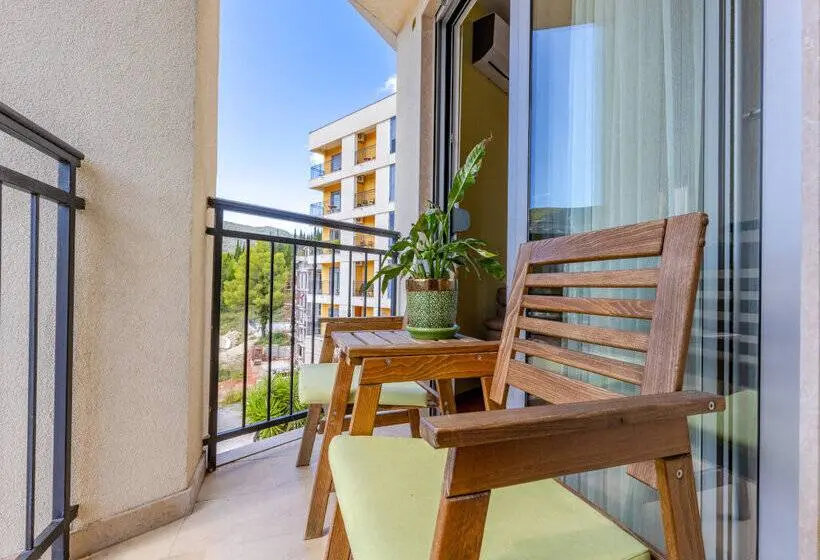 آپارتمان 1 خوابه, Apart Hotel Ms Katunjanin