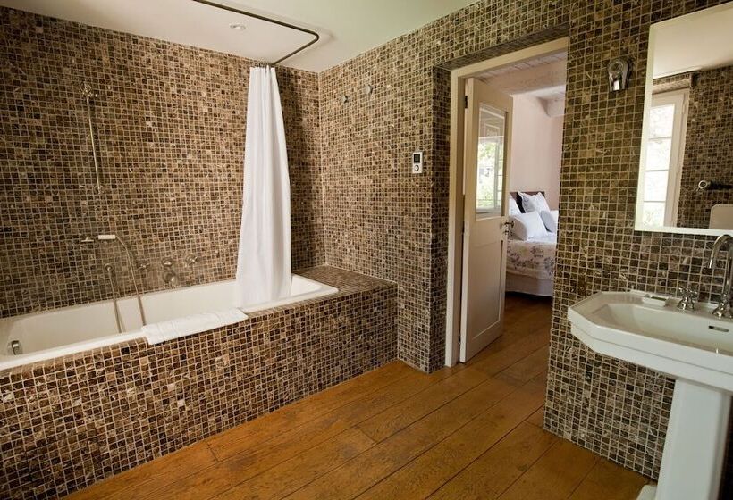 סוויטה, Maison Hache