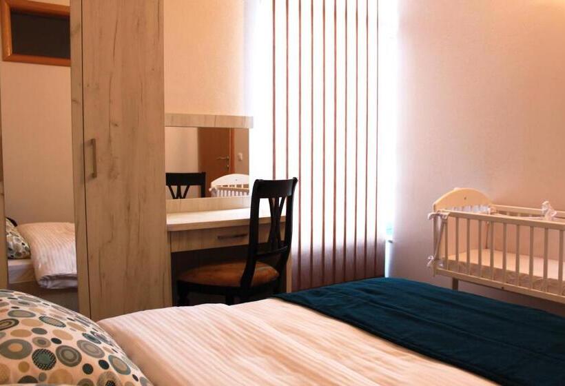 سوئیت پرزیدنت, Villa Grande