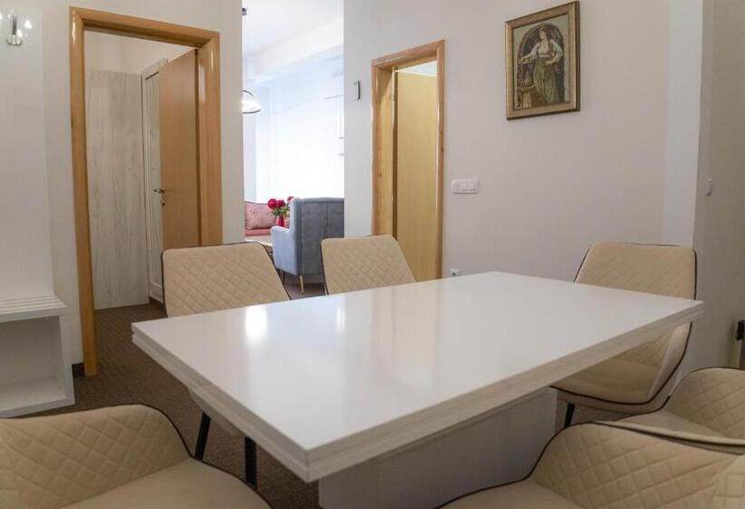 سوئیت پرزیدنت, Villa Grande