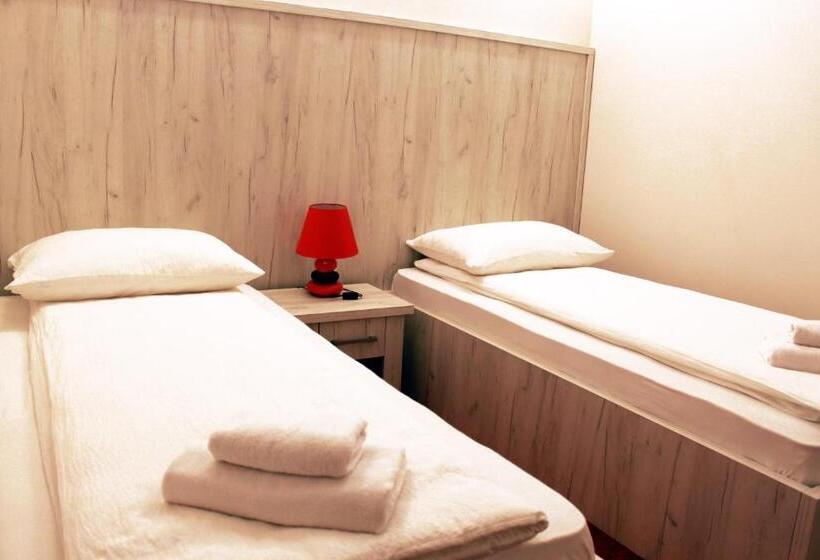 آپارتمان 2 خوابه, Villa Grande