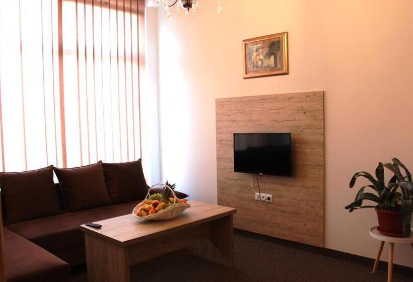 آپارتمان 2 خوابه, Villa Grande