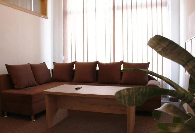 آپارتمان 2 خوابه, Villa Grande