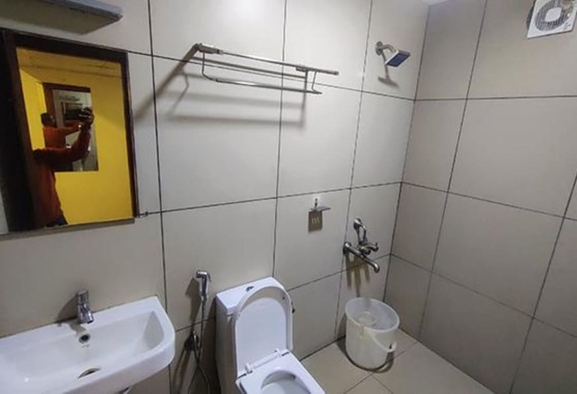 디럭스 룸, Fabhotel Adya Classic