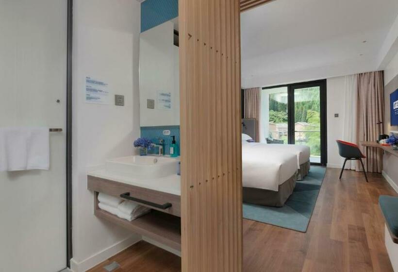 Standardrum 2 Dubbelsängar, Holiday Inn Express Qiliping, An Ihg