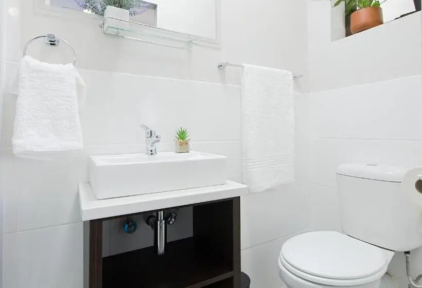 اتاق استاندارد, Royal Palms Guest House