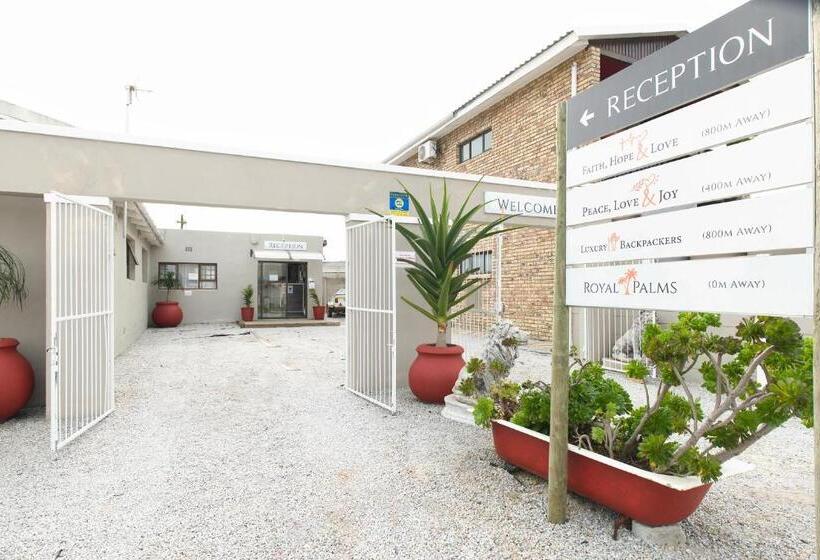 اتاق اکونومی, Royal Palms Guest House