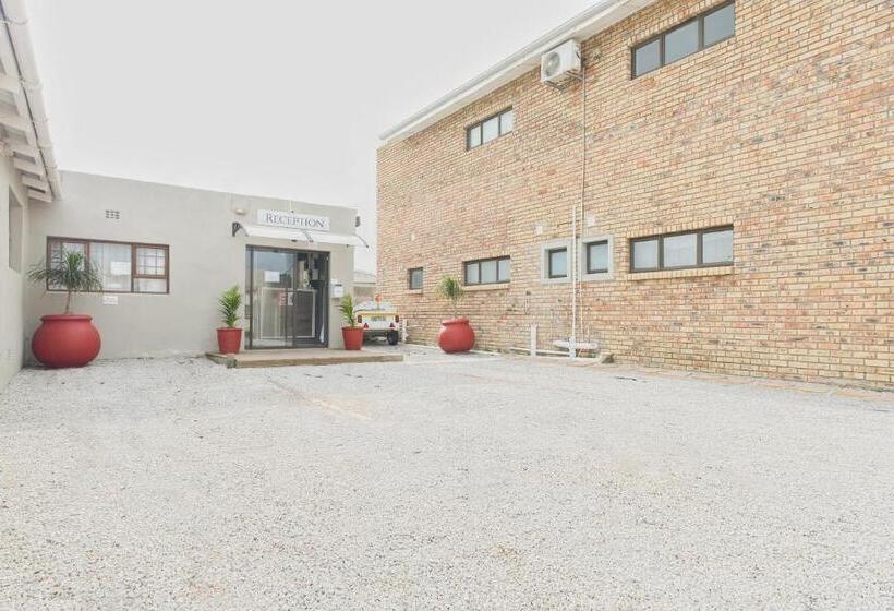 اتاق اکونومی, Royal Palms Guest House