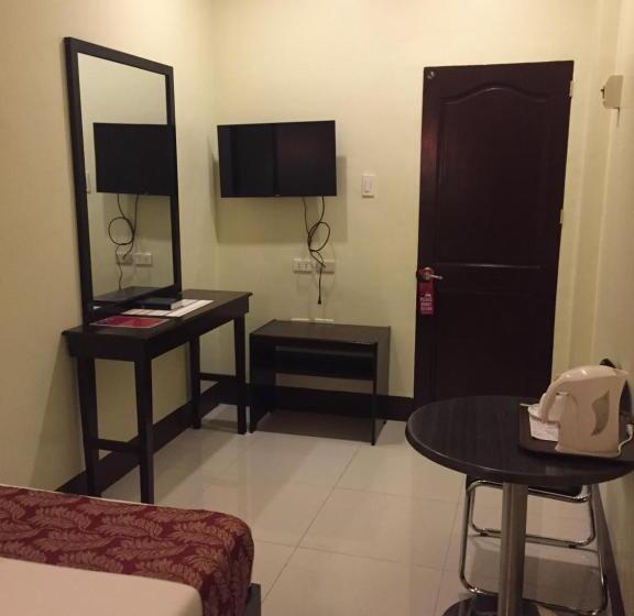 اتاق لوکس یک تخته, Hollywood Suites