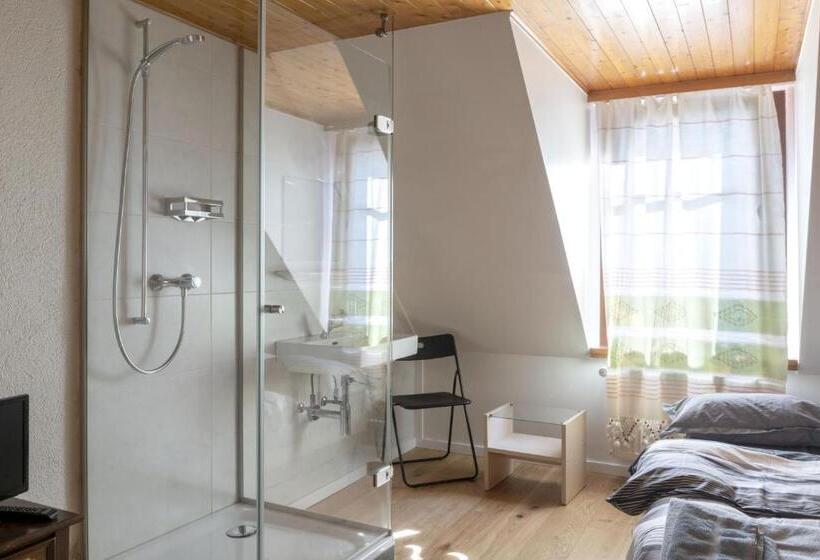 エコノミールーム, Hôtel Du Cheval Blanc