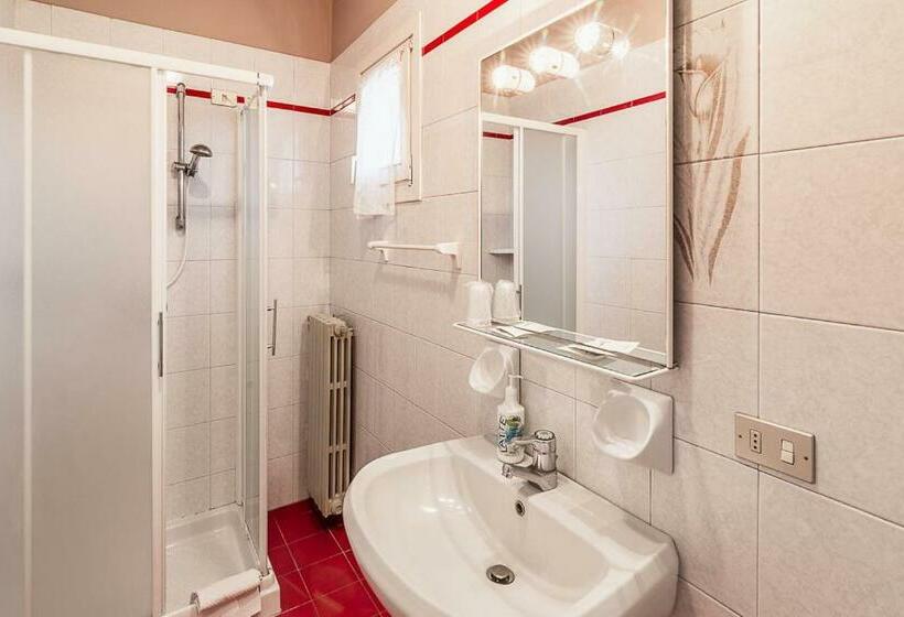 스탠다드 룸, La Favorita