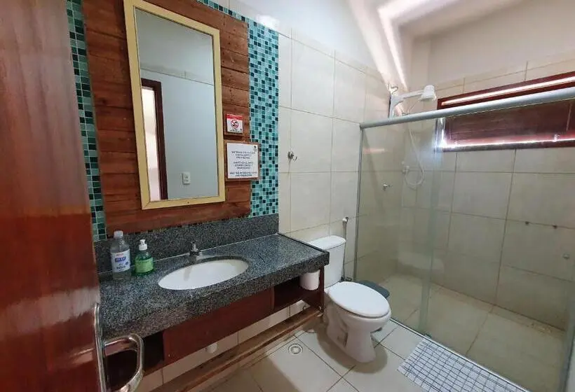 Perhehuone, The Beach Hostel Milagres