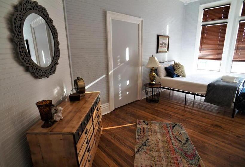 غرفة قياسية رباعية حمام مشترك, Hostel Auberge Clarksdale