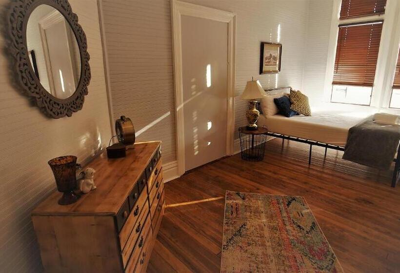 Номер Стандарт Четырехместный Совместный Санузел, Hostel Auberge Clarksdale