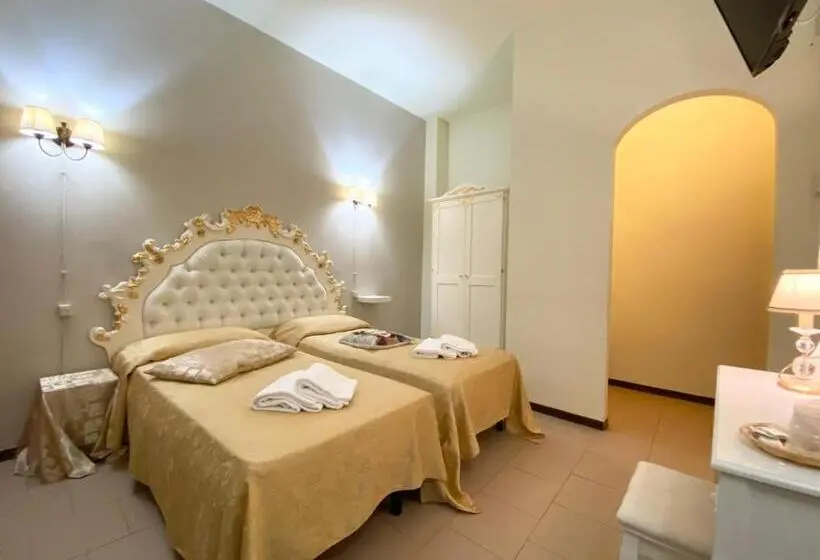 Triple Classic Room