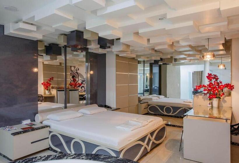 Полулюкс, Motel Fascínio