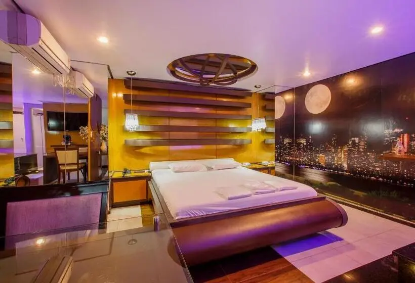 Juniorsviitti, Motel Fascínio