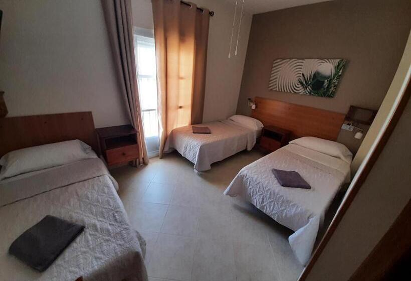 חדר סטנדרט לשלושה, Sotel Valle Guadiaro