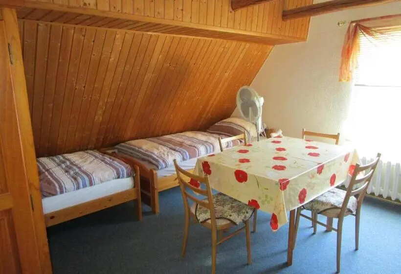 スタンダード4人部屋, Pension Sabine