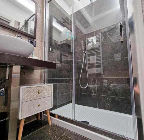 اتاق استاندارد با چشمانداز باغ, Oltremare Giovino