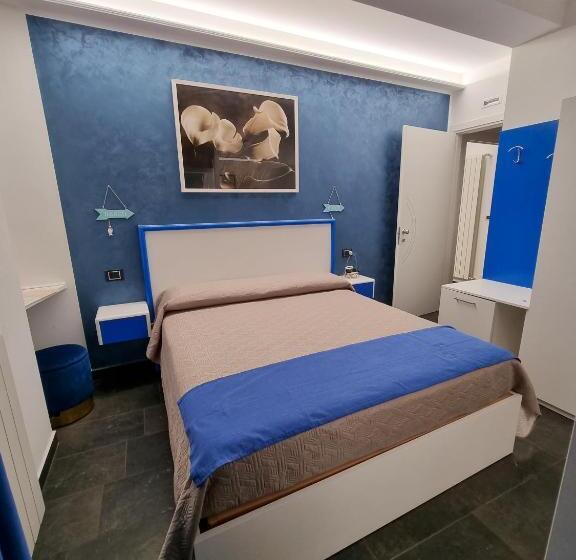 اتاق استاندارد با چشمانداز باغ, Oltremare Giovino