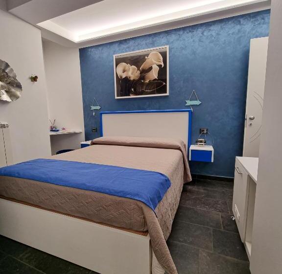 اتاق استاندارد با چشمانداز باغ, Oltremare Giovino