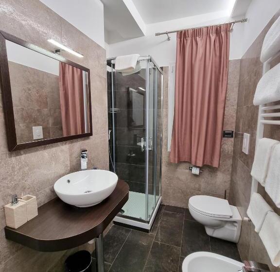 اتاق استاندارد, Oltremare Giovino