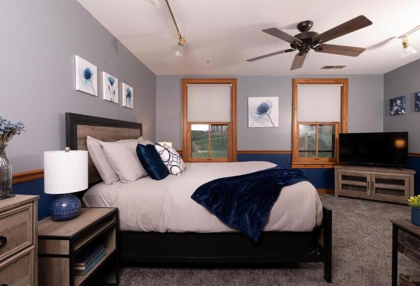 スタンダードルーム, Riverboat Suites