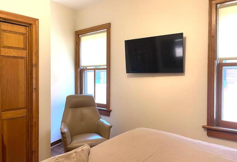 スーペリアールーム, Riverboat Suites