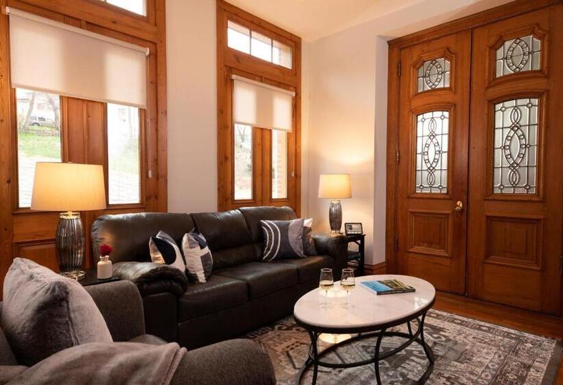 プレジデントスイートルーム, Riverboat Suites