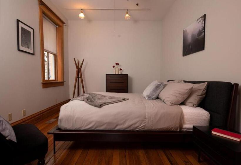 プレジデントスイートルーム, Riverboat Suites