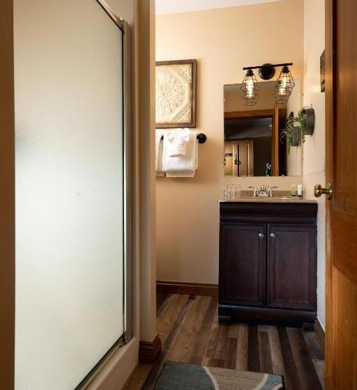 スタンダードルーム, Riverboat Suites