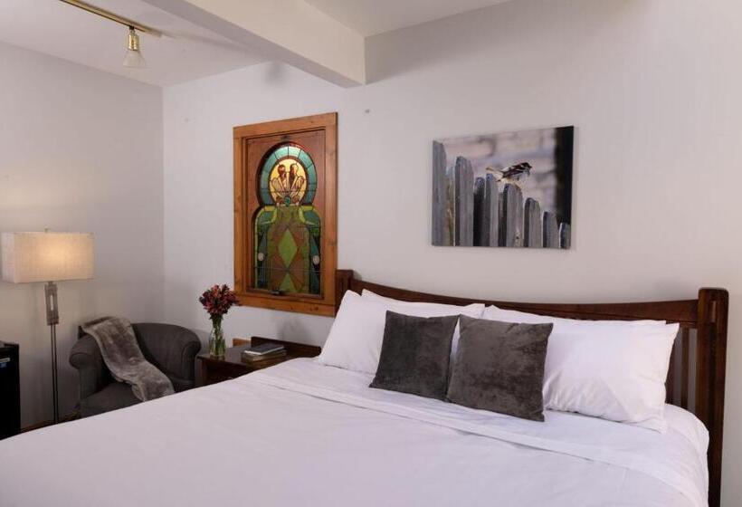 キングサイズベッドのスイートルーム, Riverboat Suites