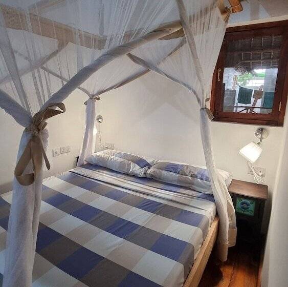 Трежместный Номер Economy, Salama & Mbuyuni Bungalows
