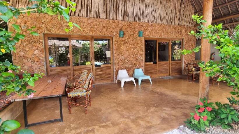 בונגלו סטנדרט 2 חדרי שינה, Salama & Mbuyuni Bungalows