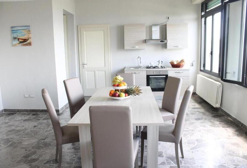 Anslutande Standardrum, Palazzo Rondine   Affittacamere Con Cucina