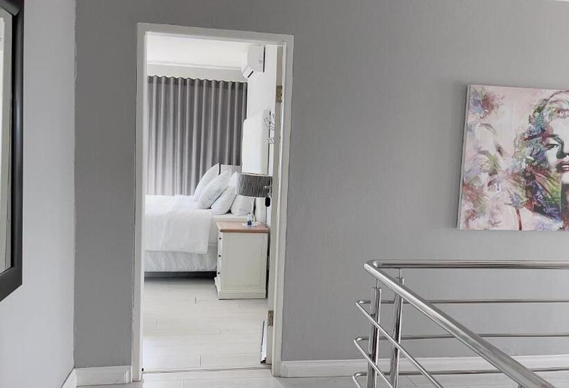 Quarto Deluxe Vista Mar com Sacada, Niche Guesthouse