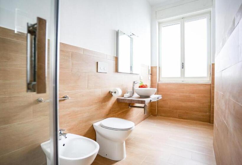 اتاق استاندارد چهار تخته, B&b Charme