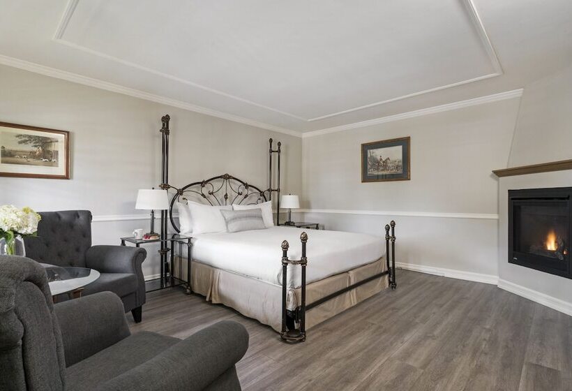 غرفة ديلوكس, Coachman's Inn, A Four Sisters Inn