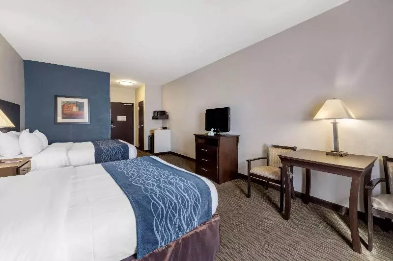 キングサイズベッドのスタンダードルーム, Comfort Inn Limon