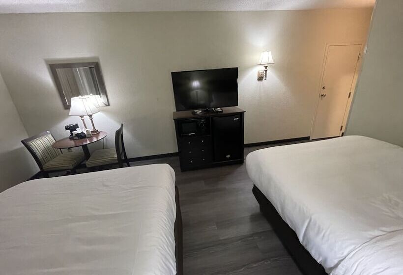 غرفه قياسيه سريرين مزدوجين, Comfort Inn Pinehurst   Southern Pines