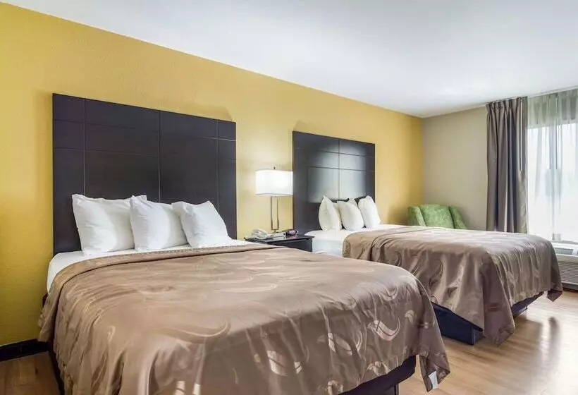 ２ダブルベッドのスタンダードルーム, Quality Inn & Suites Canton, Ga