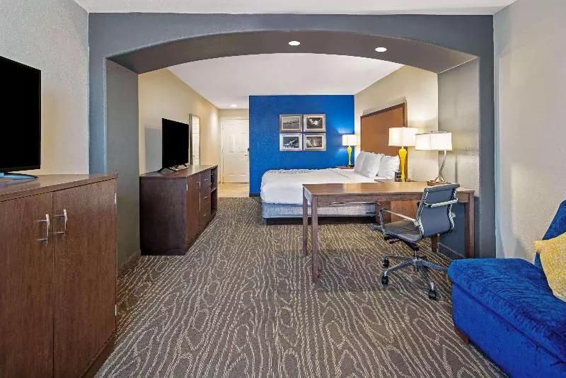 اتاق استاندارد با تخت بزرگ, Quality Inn & Suites Springfield Southwest Near I 72