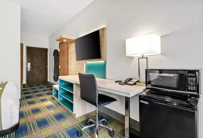 اتاق استاندارد, Quality Inn Brookings University