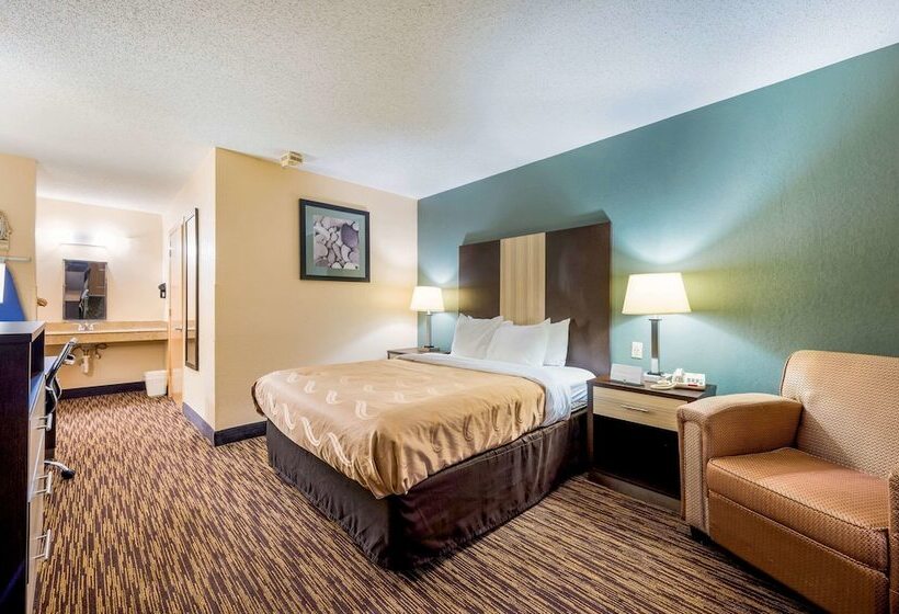 身障者適用クイーンサイズベッドルーム, Quality Inn Cullman I 65 Exit 310